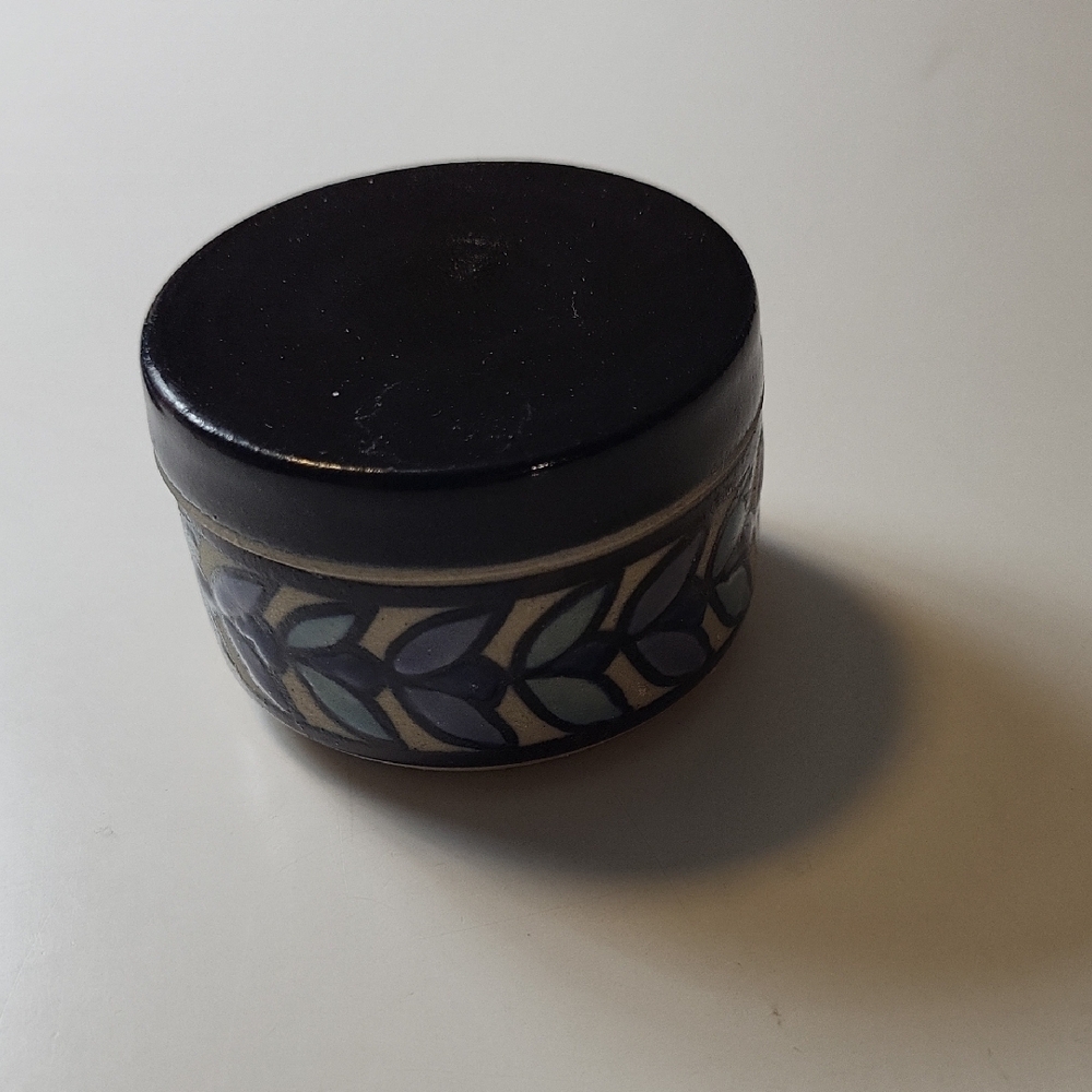 Black and Blue Leaf Pattern Mexican Ceramic Trinket Box
